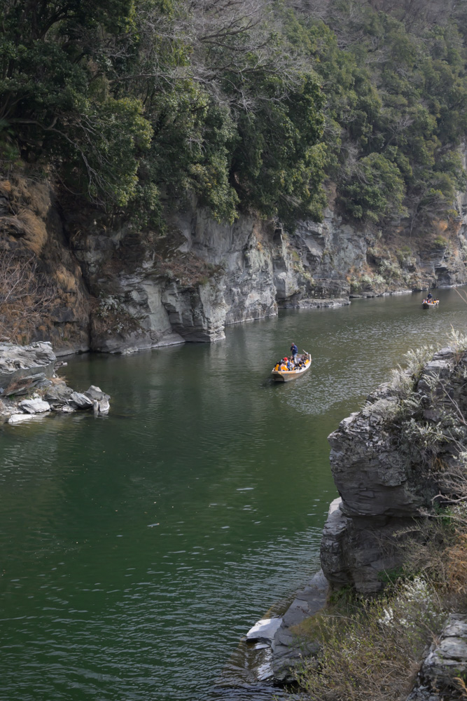 長瀞の石畳の風景(荒川沿いに広がる自然の景勝地)