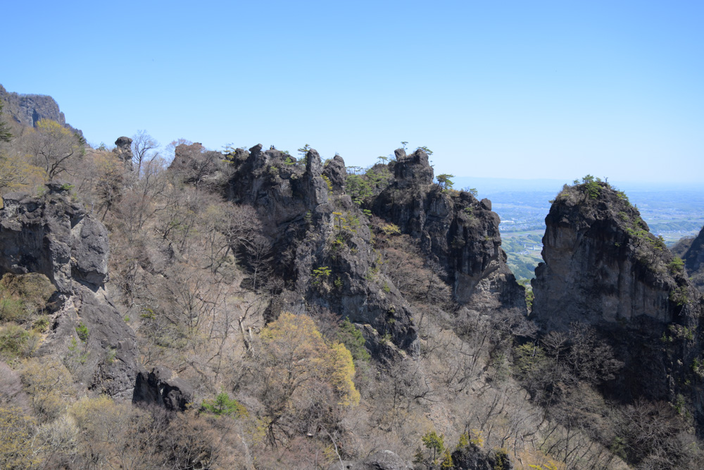 妙義山 見晴台から望む岩峰と山並みの絶景風景